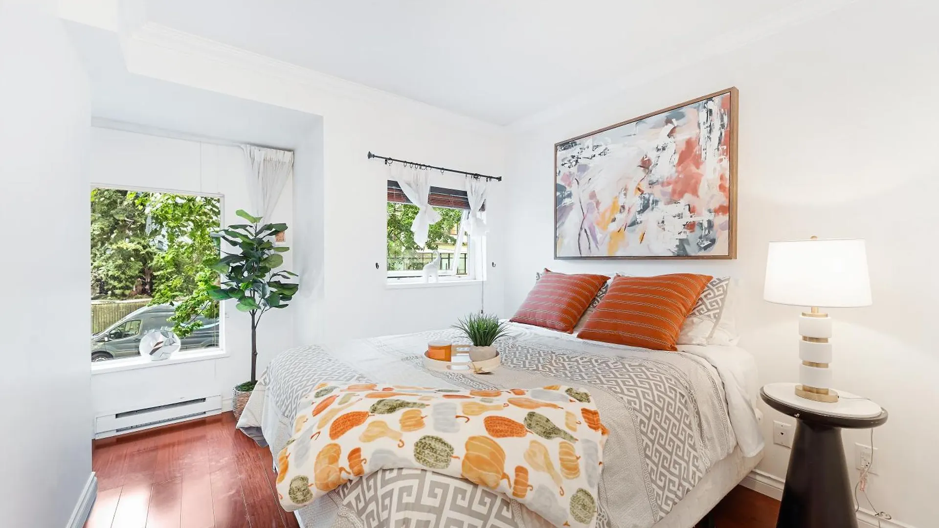Elegant 3Br Townhouse Luxury Living In The Heart Of The City Vancouver Apartment