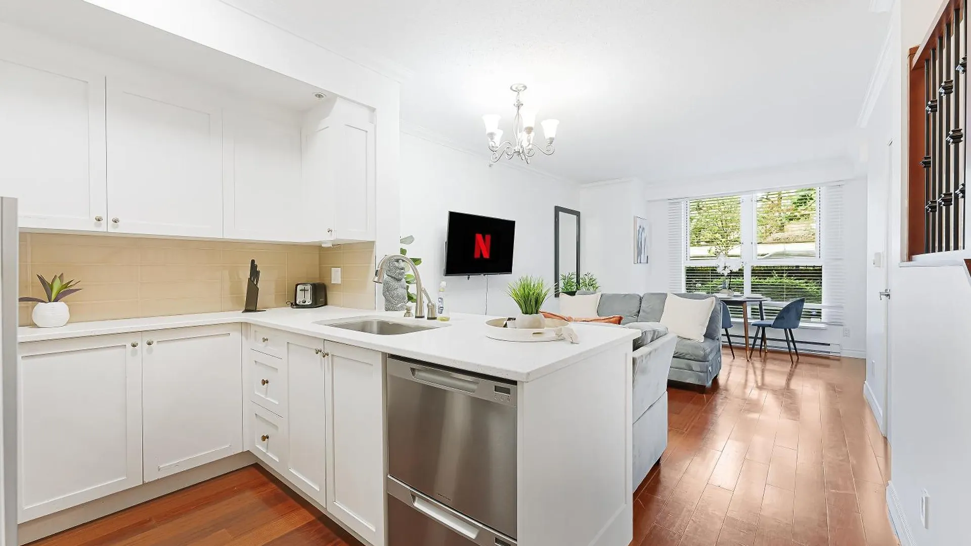 Apartment Elegant 3Br Townhouse Luxury Living In The Heart Of The City Vancouver Canada